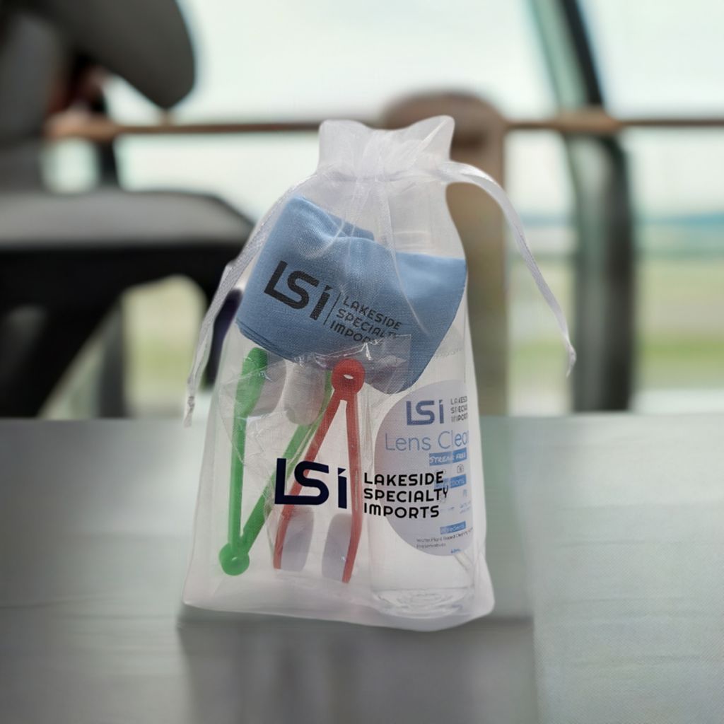 Premium eyeglass cleaning kit